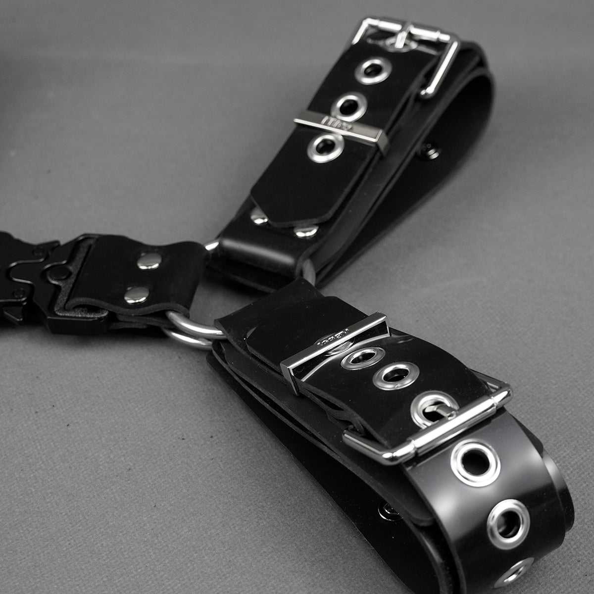 タクティカルバックル ヘビーシリコンハーネス