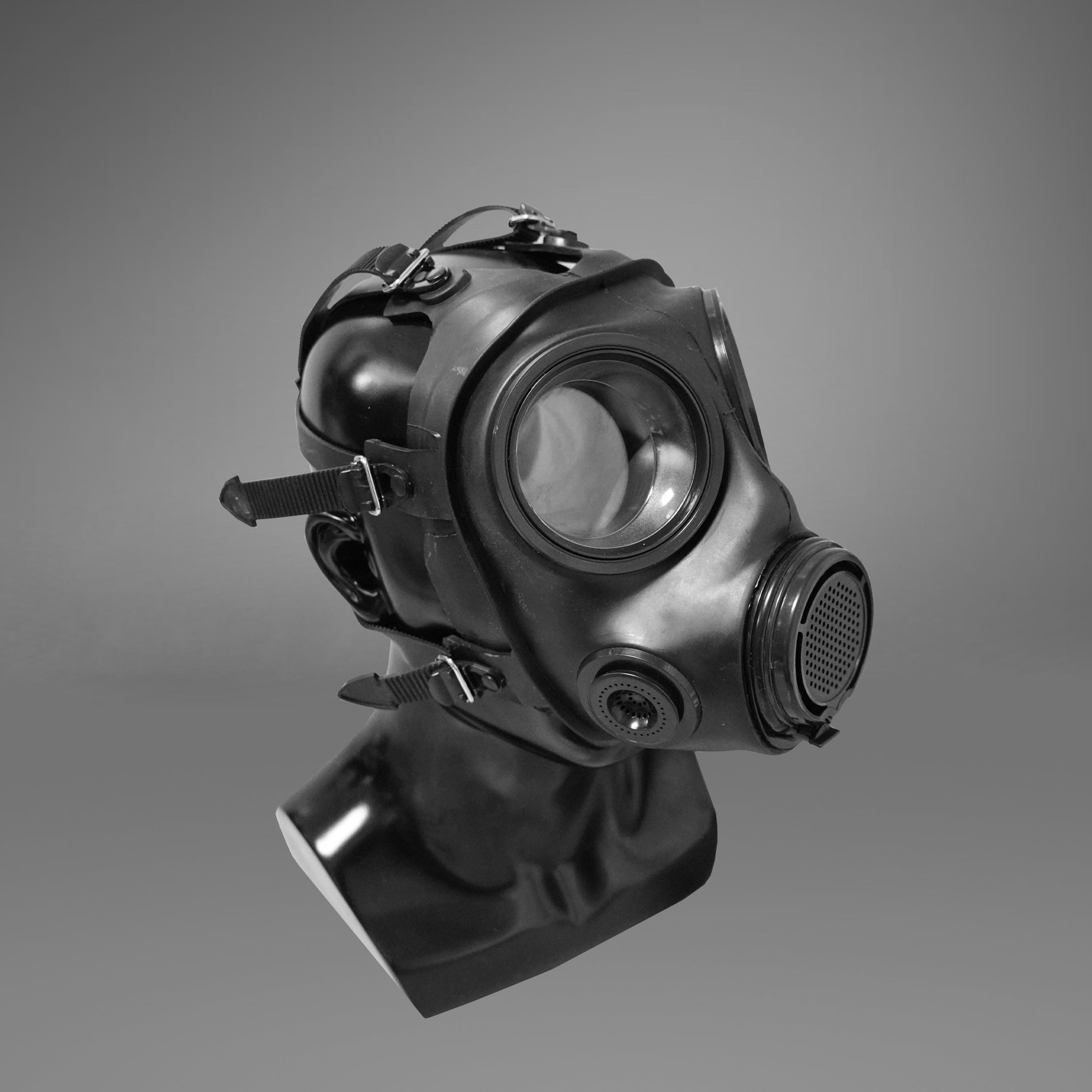 Gas Mask with Straps